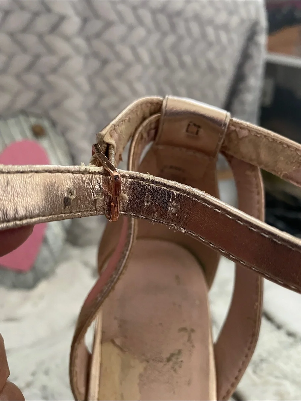 Madden Girl Metallic Rose Gold Ankle-Strap 4”Heels *flaw have inside peeling